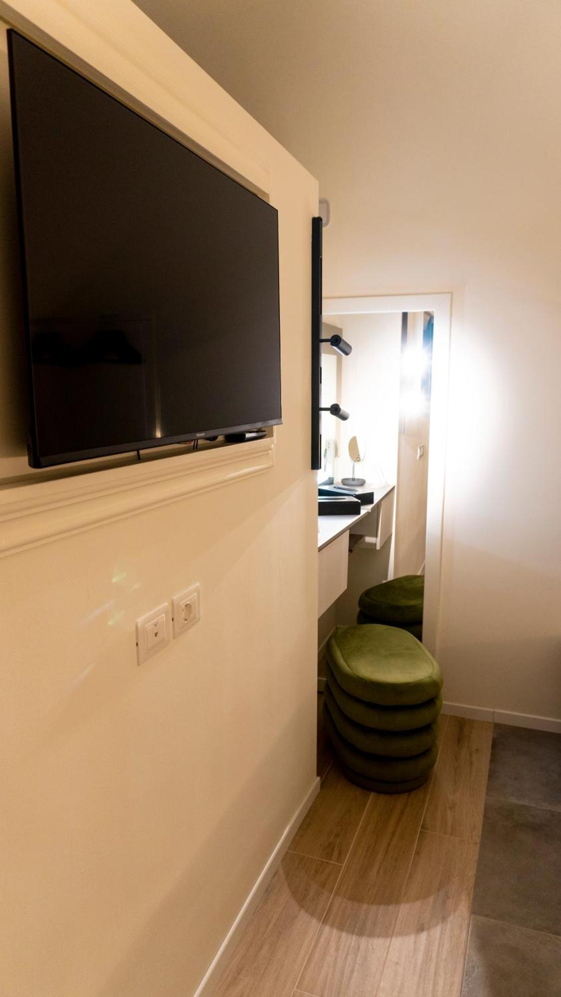 Notti D'Autore Suites CTA Exterior foto